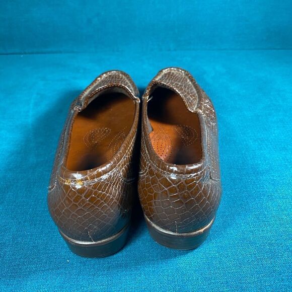 Size 8.5 - Women’s SAS Brown Croc Leather Loafer shoes - Picture 2 of 6